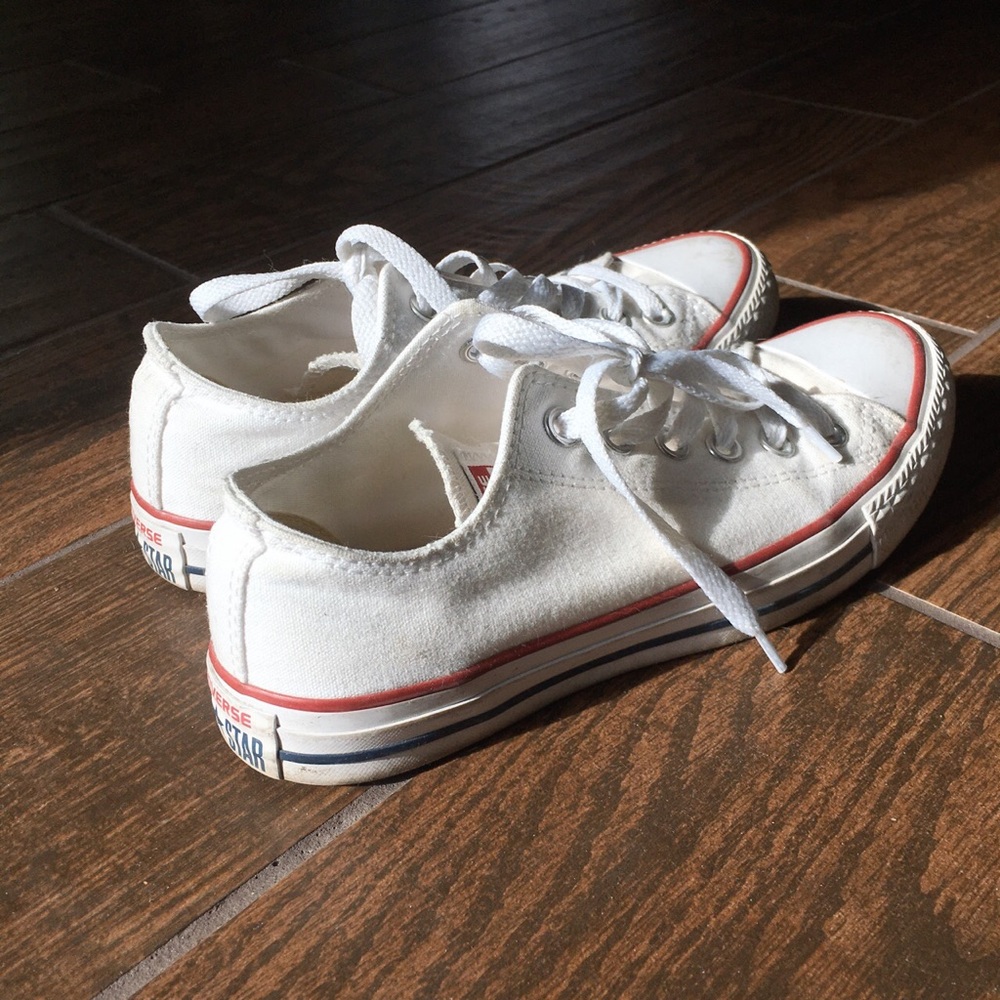 White Low Top Chuck Taylor All Star Converse